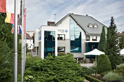HAHS - Klinika implantologii i Ortodoncji